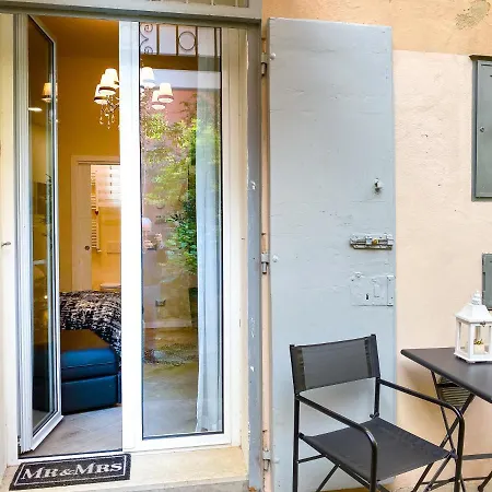 Secret - Un Nido Nascosto Nel Centro Storico Con Patio Su Giardino Fiorito Daire